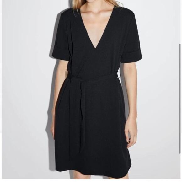 Zara Black Textured Dress with Belt Size Large - Picture 1 of 7